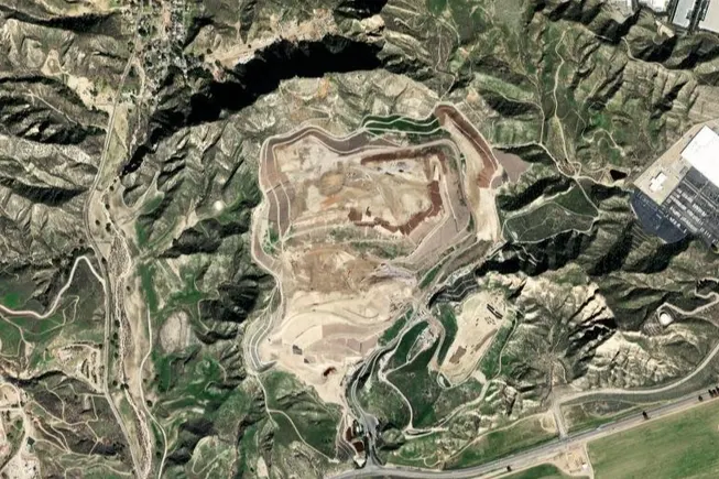 Waste Connections 子公司起诉洛杉矶县，索赔 8.25 亿美元，涉奇基塔峡谷填埋场关闭